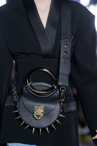 Look 92
